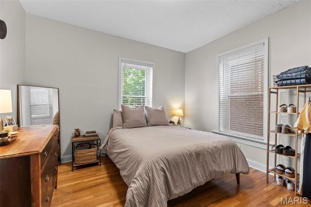 4745 Rosa Avenue, St Louis, MO 63116