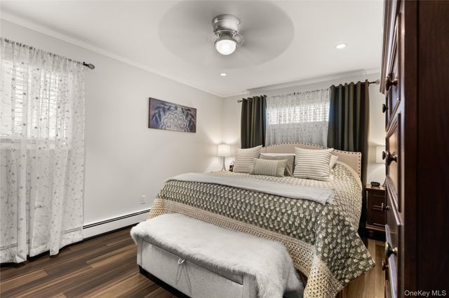 152 Keswick Drive, East Islip, NY 11730