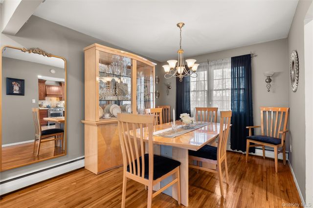 152 Keswick Drive, East Islip, NY 11730