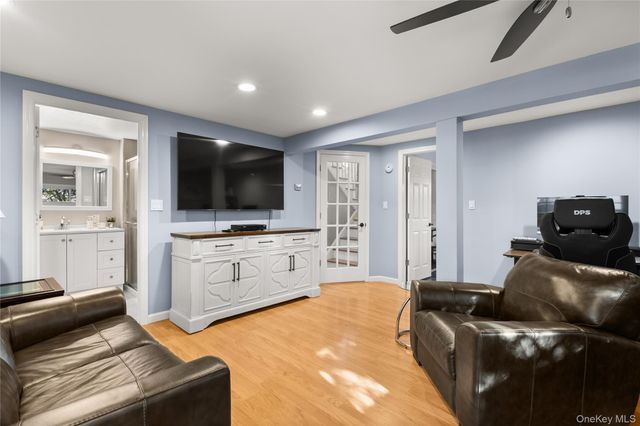 152 Keswick Drive, East Islip, NY 11730