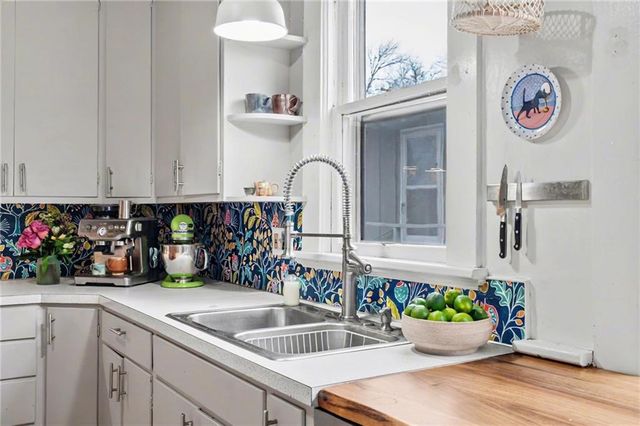 731 Alabama Street, Lawrence, KS 66044