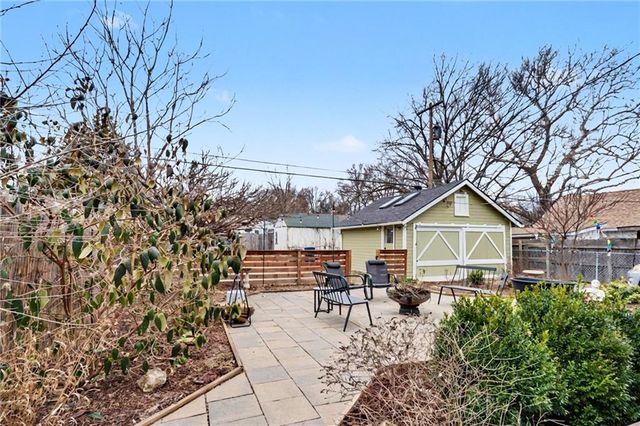 731 Alabama Street, Lawrence, KS 66044