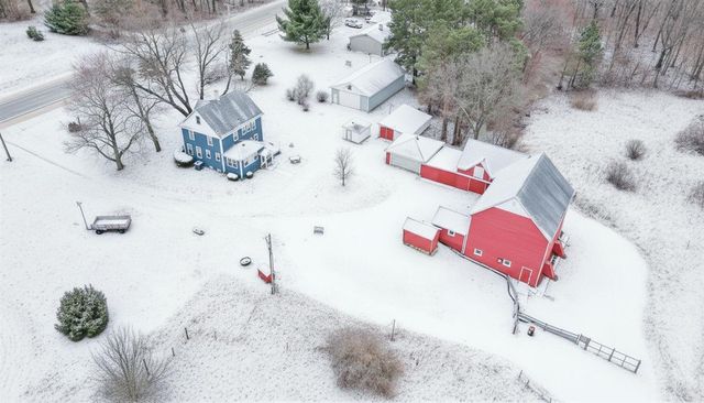 5233 124th Avenue, Fennville, MI 49408