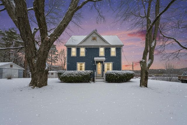 5233 124th Avenue, Fennville, MI 49408