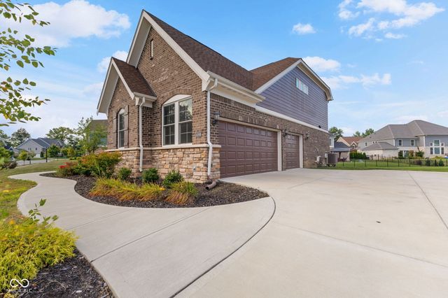 14598 Meadow Bend Drive, Fishers, IN 46037