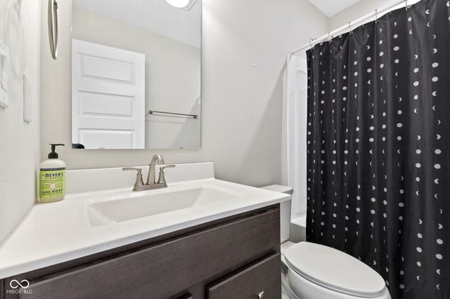 14598 Meadow Bend Drive, Fishers, IN 46037