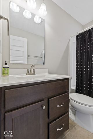 14598 Meadow Bend Drive, Fishers, IN 46037