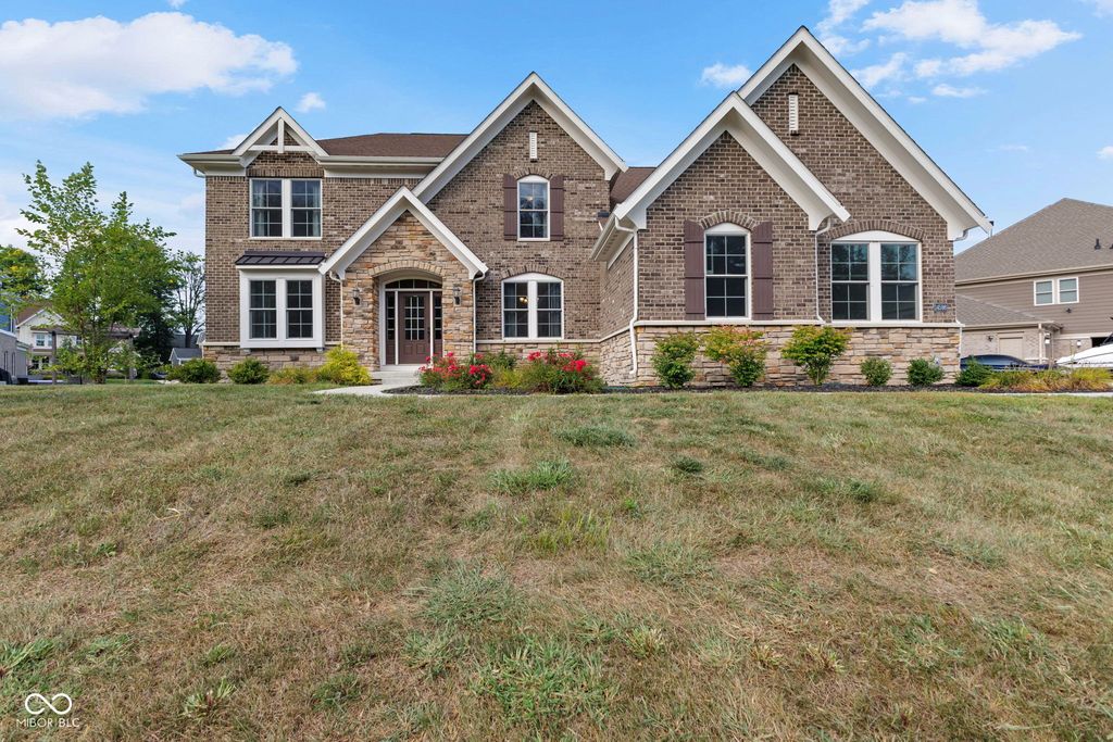 14598 Meadow Bend Drive, Fishers, IN 46037