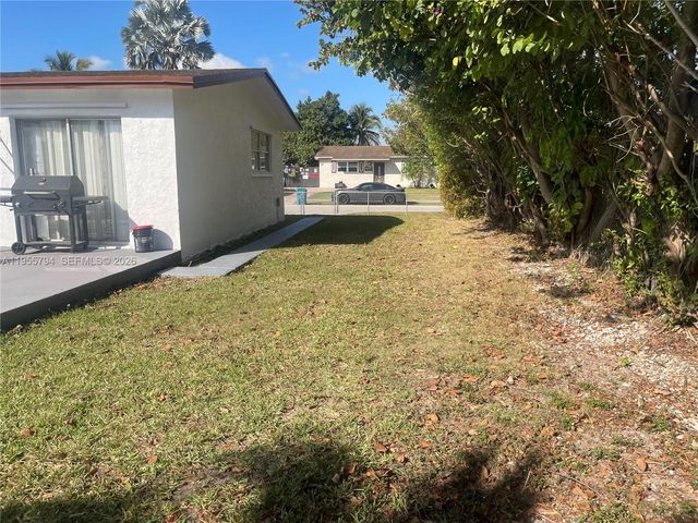 29721 SW 146th Ave, Homestead, FL 33033