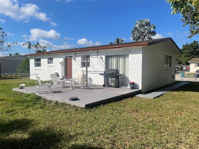 29721 SW 146th Ave, Homestead, FL 33033