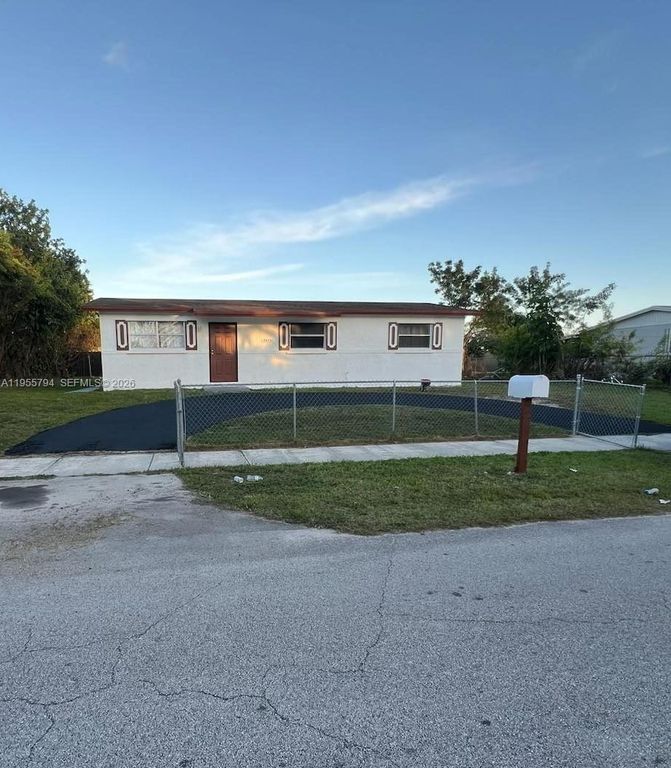 29721 SW 146th Ave, Homestead, FL 33033