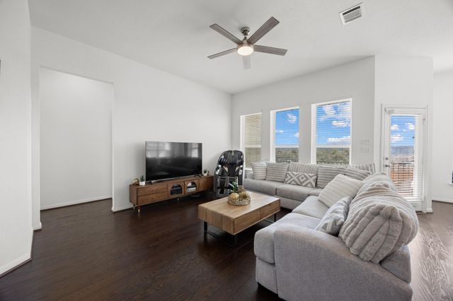 552 Panzano DR, Georgetown, TX 78628