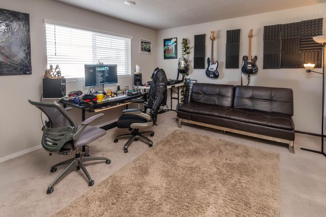 20513 SE Byron Avenue, Bend, OR 97702