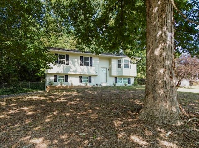 200 Starlet Cir, NE, Cleveland, TN 37323