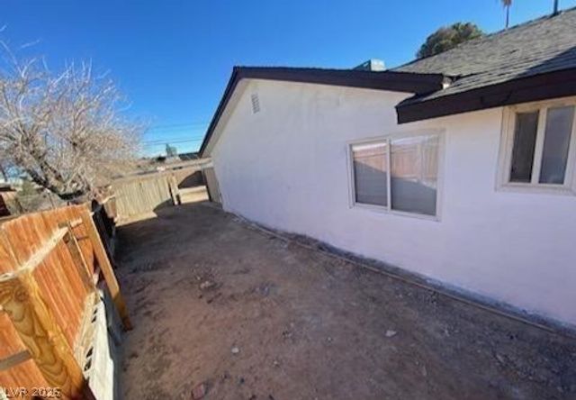 1710 Shadow Mountain Place, Las Vegas, NV 89108