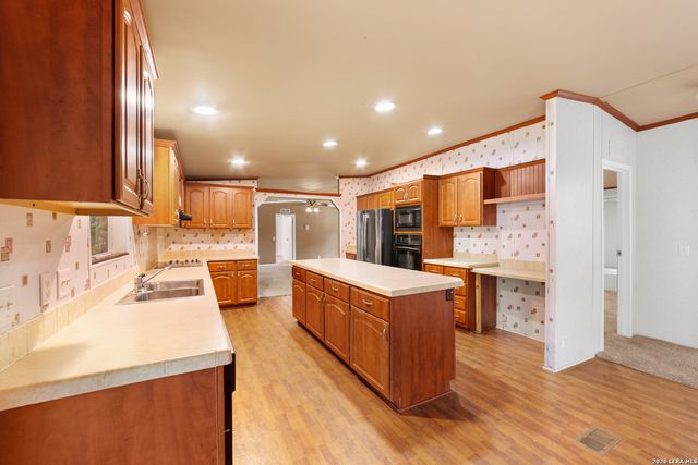 5715 Chimney Rock, Canyon Lake, TX 78133