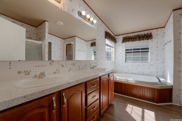 5715 Chimney Rock, Canyon Lake, TX 78133