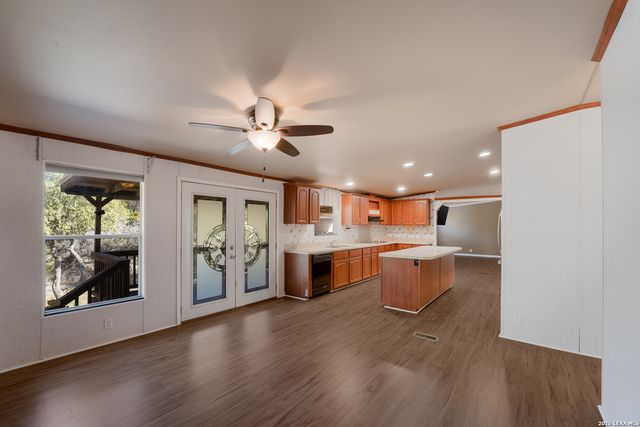 5715 Chimney Rock, Canyon Lake, TX 78133