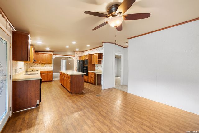 5715 Chimney Rock, Canyon Lake, TX 78133