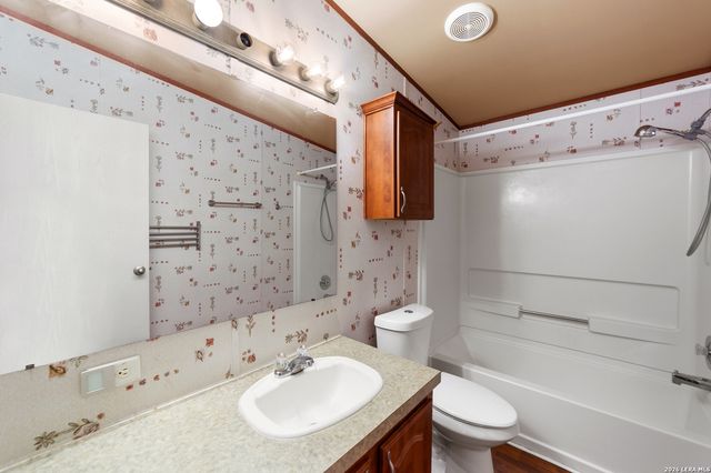 5715 Chimney Rock, Canyon Lake, TX 78133