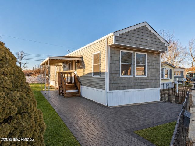 58 Locust Grove, Hazlet, NJ 07730