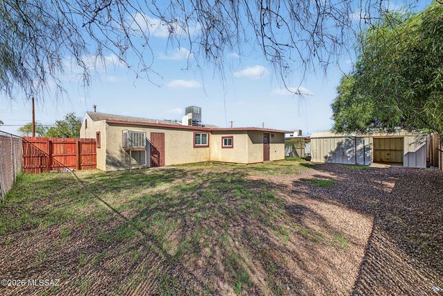 906 E Halcyon Road, Tucson, AZ 85719