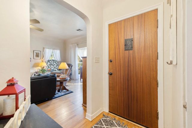 277 N Pepper Street, Woodlake, CA 93286