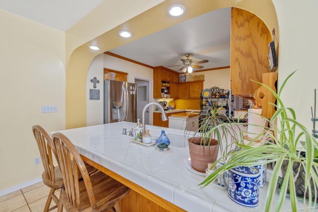 277 N Pepper Street, Woodlake, CA 93286