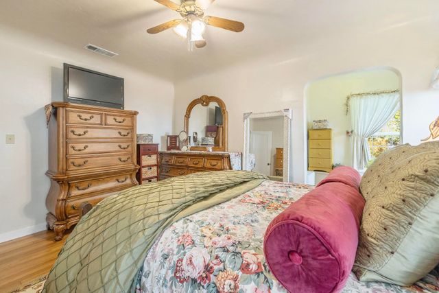 277 N Pepper Street, Woodlake, CA 93286