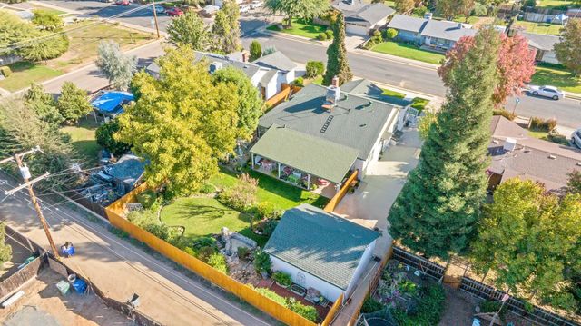 277 N Pepper Street, Woodlake, CA 93286
