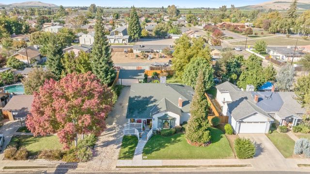 277 N Pepper Street, Woodlake, CA 93286