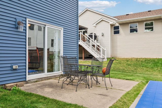 1649 Regatta Drive, Woodbury, MN 55125
