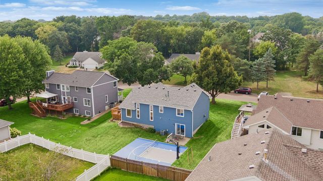 1649 Regatta Drive, Woodbury, MN 55125