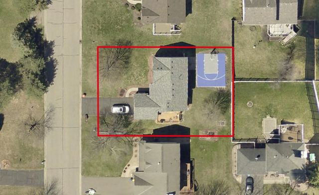 1649 Regatta Drive, Woodbury, MN 55125