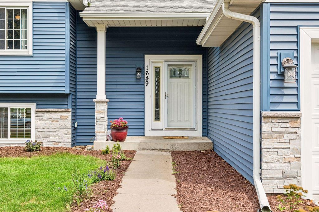 1649 Regatta Drive, Woodbury, MN 55125 — photo 5