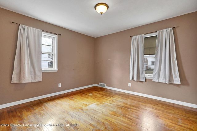 1319 Pico Avenue, Lansing, MI 48910