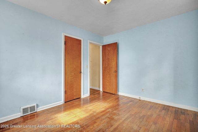 1319 Pico Avenue, Lansing, MI 48910