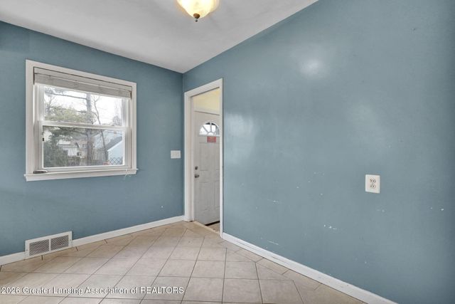 1319 Pico Avenue, Lansing, MI 48910