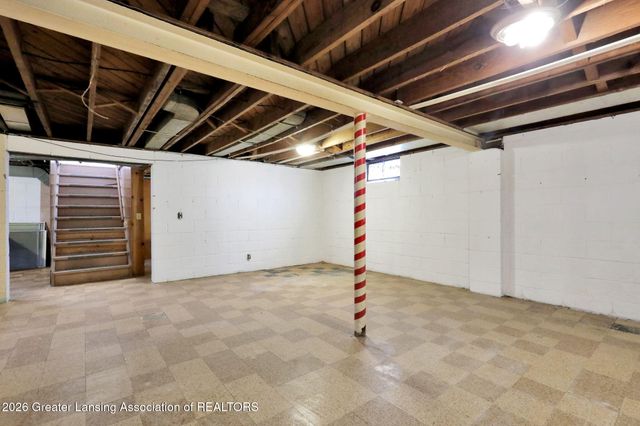 1319 Pico Avenue, Lansing, MI 48910