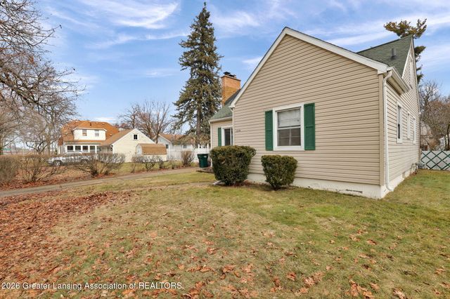 1319 Pico Avenue, Lansing, MI 48910