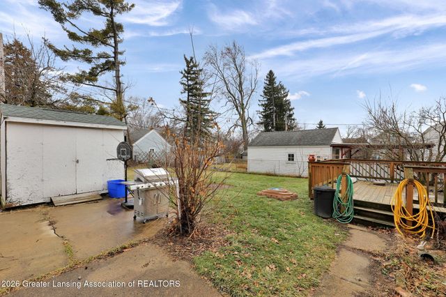 1319 Pico Avenue, Lansing, MI 48910