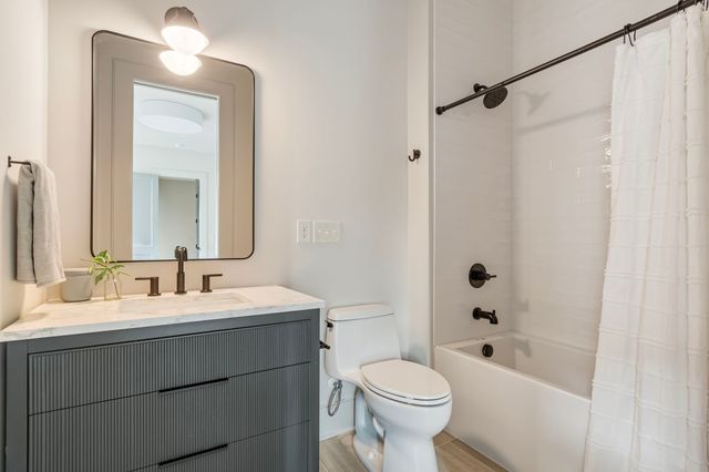 4505 Shys Hill Rd, Nashville, TN 37215