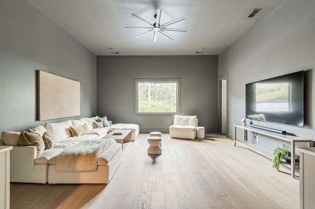 4505 Shys Hill Rd, Nashville, TN 37215