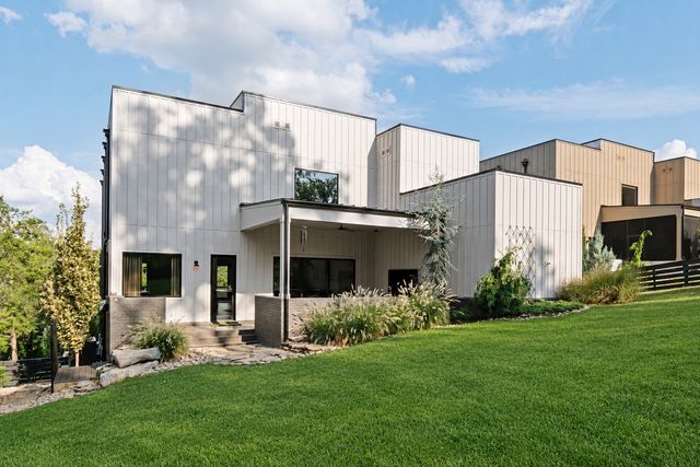 4505 Shys Hill Rd, Nashville, TN 37215