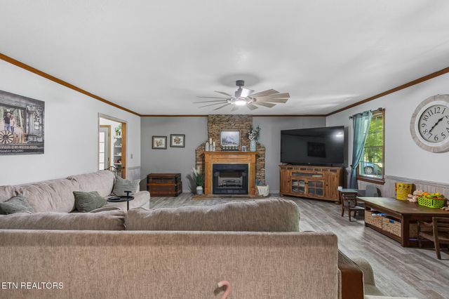 838 County Road 105, Athens, TN 37303