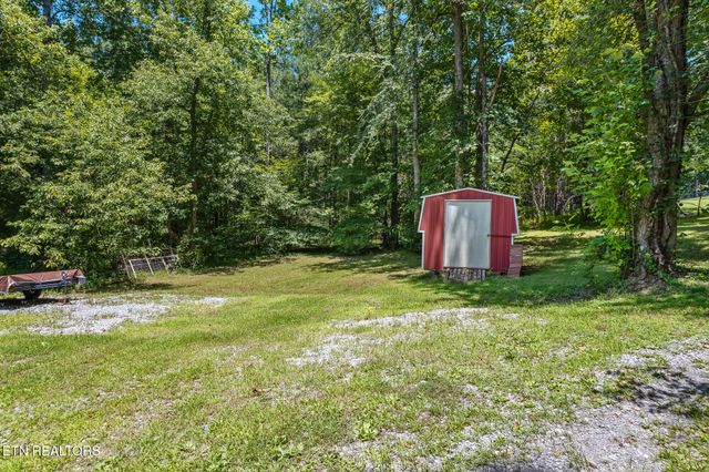 838 County Road 105, Athens, TN 37303