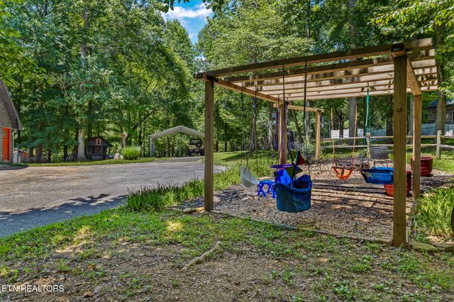 838 County Road 105, Athens, TN 37303