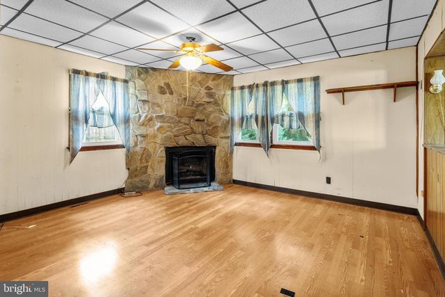 371 E HOLLY AVE, Pitman, NJ 08071