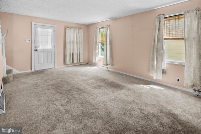371 E HOLLY AVE, Pitman, NJ 08071
