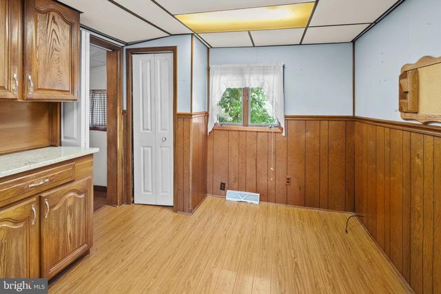 371 E HOLLY AVE, Pitman, NJ 08071